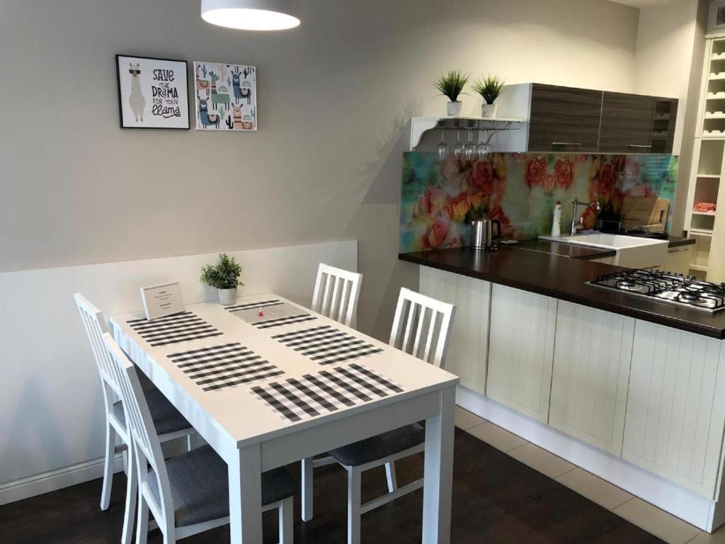 Apartamenty Plaza Słupca Εξωτερικό φωτογραφία